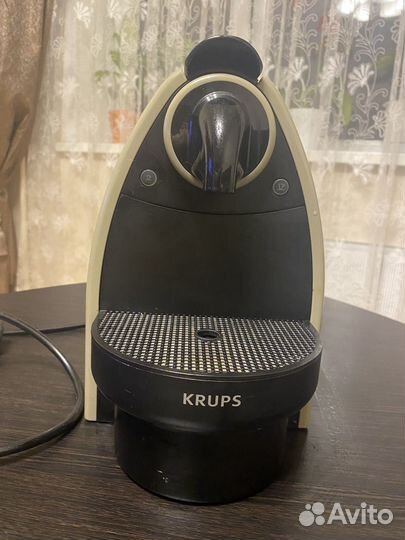 Кофемашина Nespresso krups