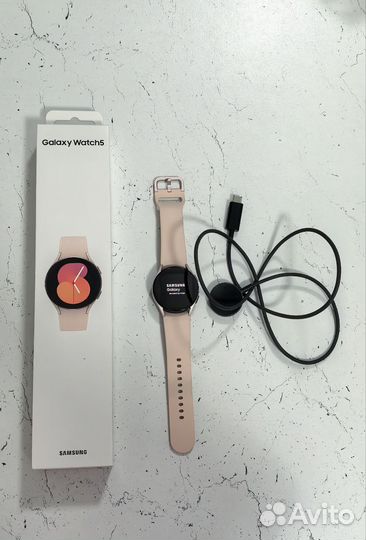 Часы Samsung galaxy watch 5 40 мм