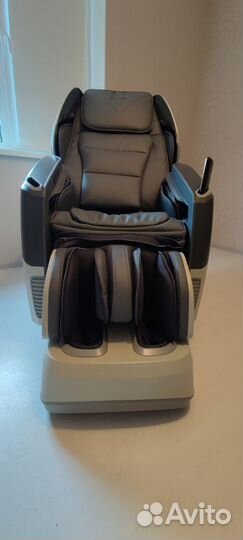 Массажное кресло Aura от Casada