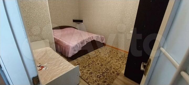 Комната 45 м², 1/3 эт.