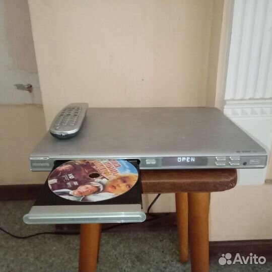 DVD плеер philips