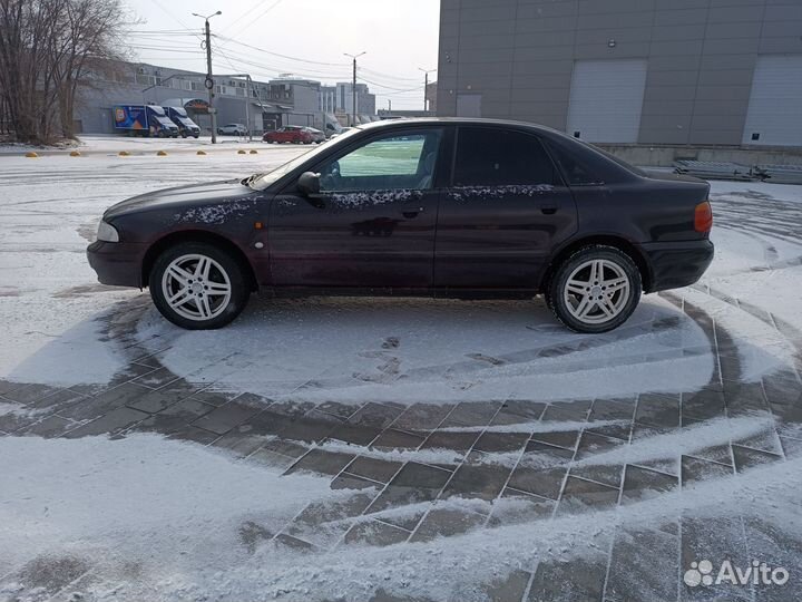 Audi A4 1.8 МТ, 1996, 195 000 км