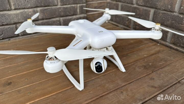 Квадрокоптер MI drone 4k