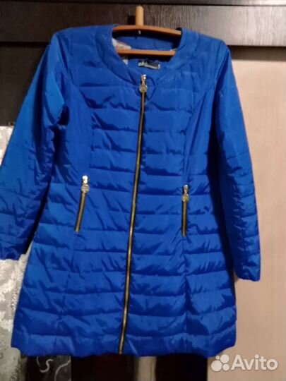 2 куртки (цена за обе)