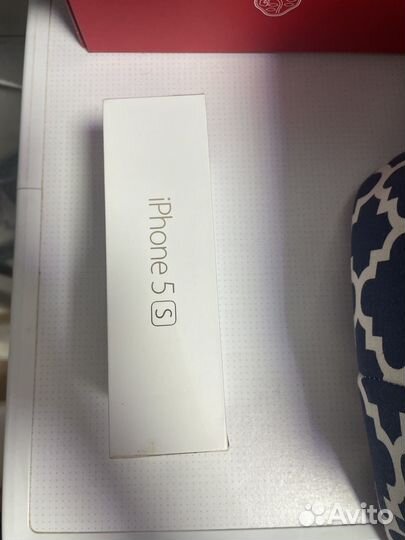 Коробка от iPhone 5s