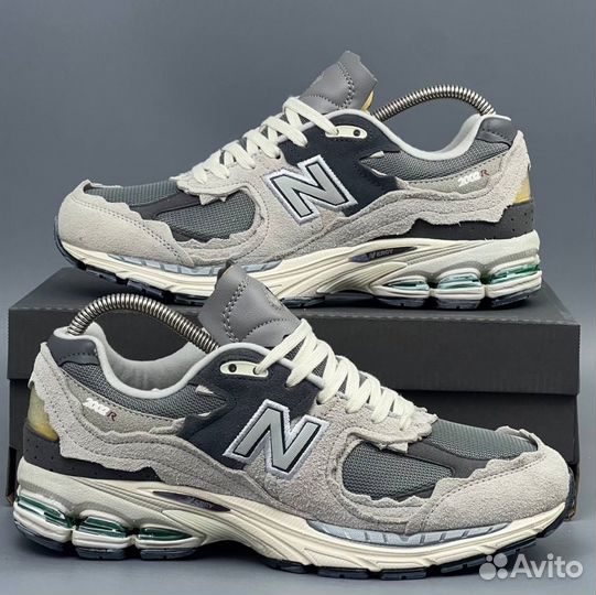 Кроссовки New Balance 2002R