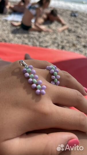 Украшение из бисера