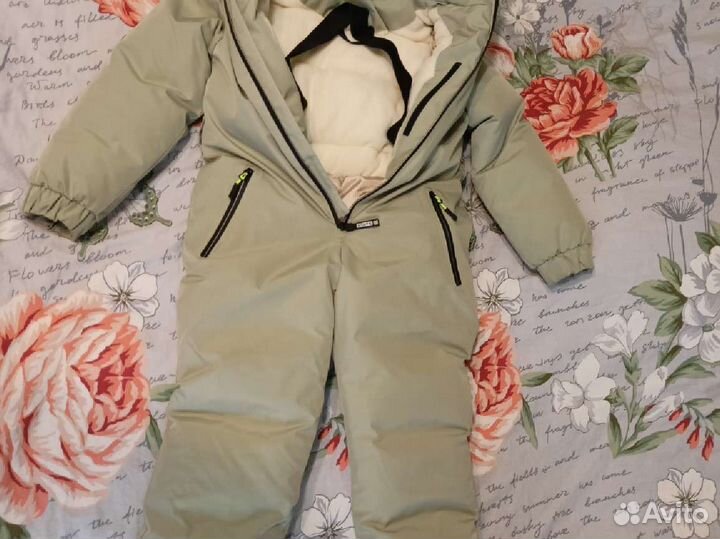 Зимний комбинезон для девочки 140