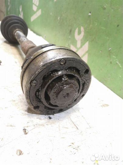 Полуось передняя левая Фольксваген Пассат Б3