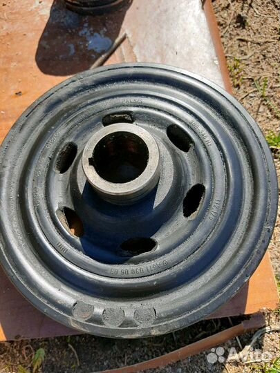 Шкив коленвала Mercedes 611 2.2CDI