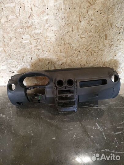 Торпедо Renault Logan 1 рестайлинг