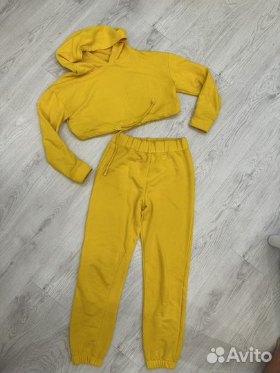 Пакет одежды р.40-42 девушке