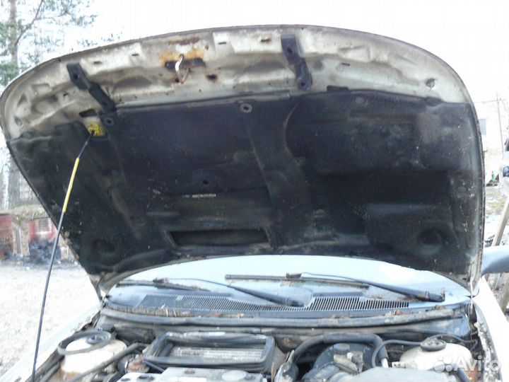 Капот для Ford Mondeo II