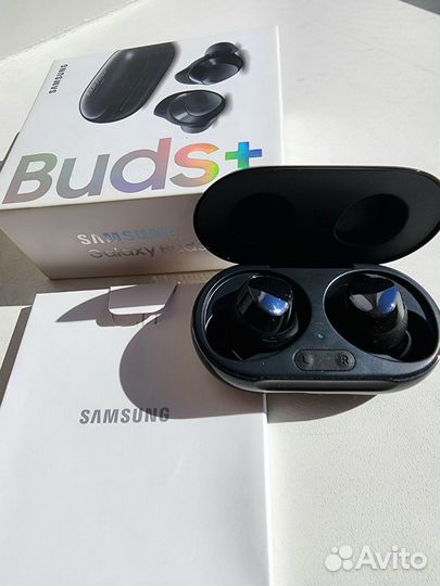 Наушники Samsung Galaxy buds plus. Оригинал