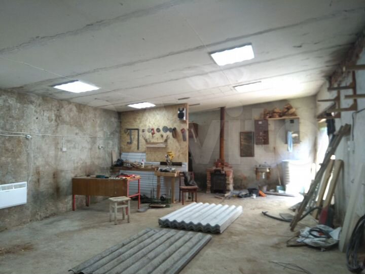 Гараж, > 30 м²