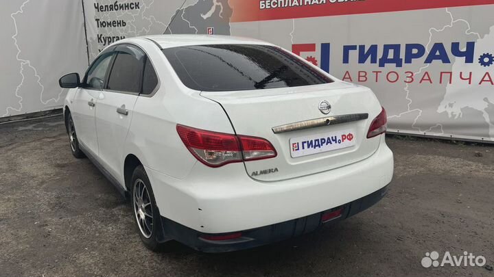 Петля капота правая Nissan Almera (G15) 65400-EW00