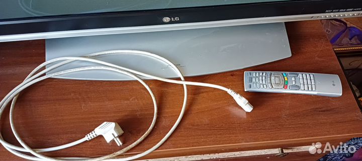 Телевизор LG 42 дюйма
