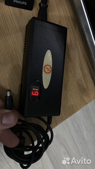 Блок питания универспльный 12-24В