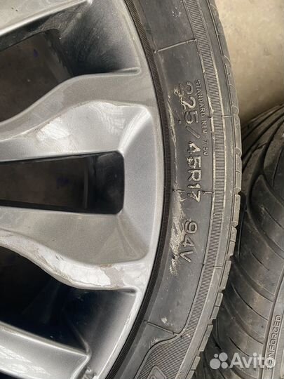 Nankang NS-2 225/45 R17 94V