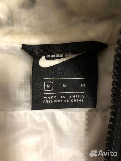 Пуховик Nike windrunner