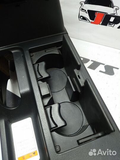 Подлокотник Suzuki Grand Vitara II (2005—2008)