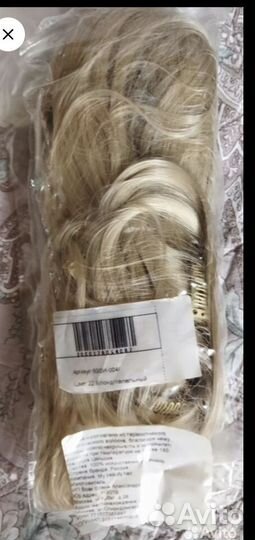 Волосы на заколках блонд