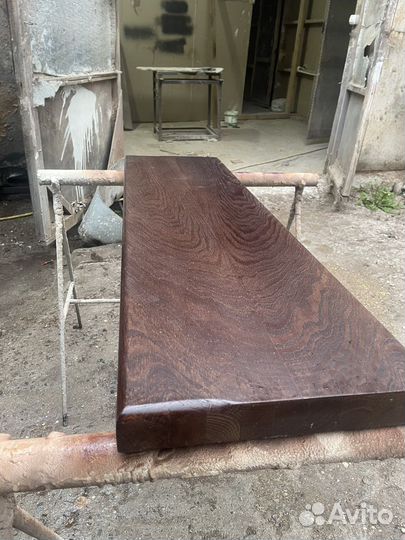 Дубовый подоконник ступень