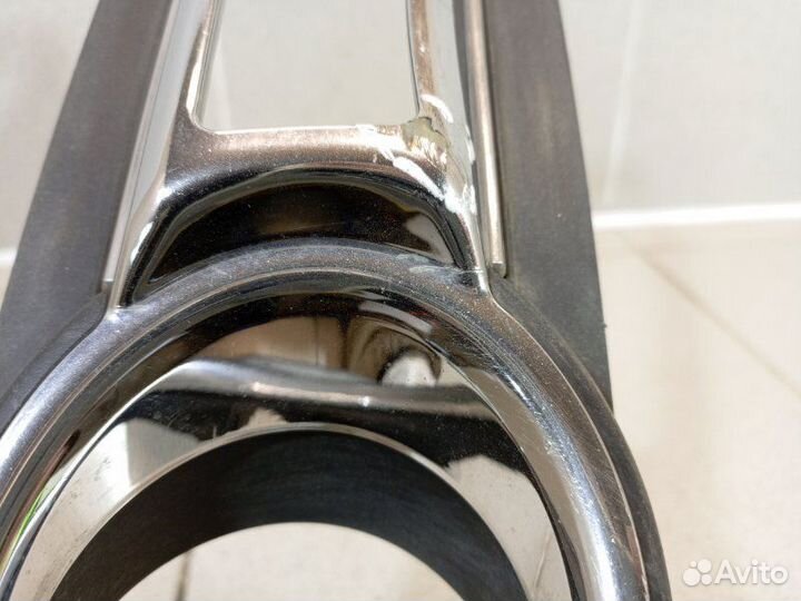 Накладка переднего бампера правая Mitsubishi