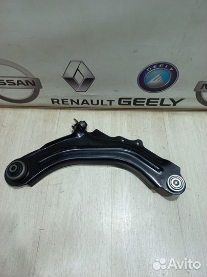 Рычаг подвески Renault scenic 2 Лев