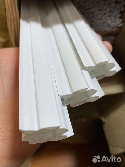 Резинка на дверь холодильника