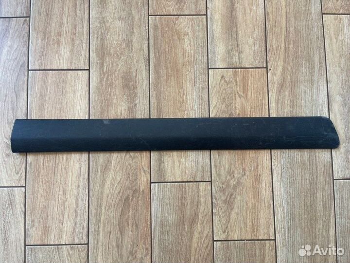 Накладка двери передняя левая LADA Largus С 2012