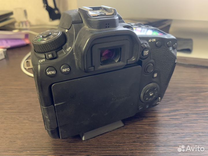 Canon EOS 90D Body Зеркальная камера