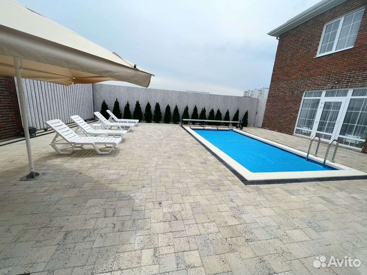 Коттедж посуточно,баня на дровах,тёплый бассейн