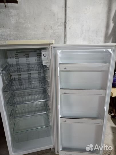 Холодильник бу Саратов 549