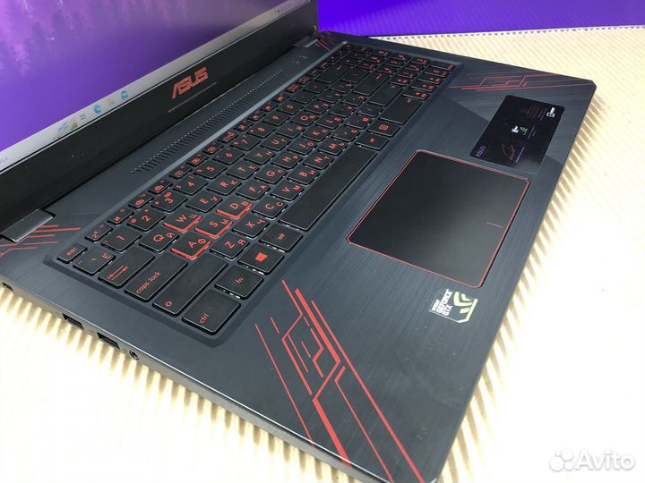 Ноутбук asus 8gb/512Gb