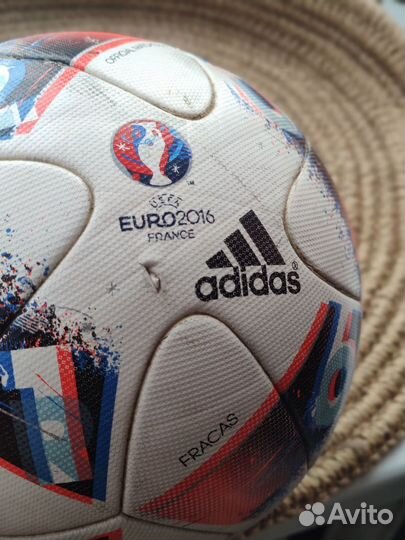 Футбольный мяч adidas Fracas Euro 2016