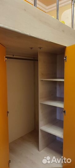 Двухъярусная кровать