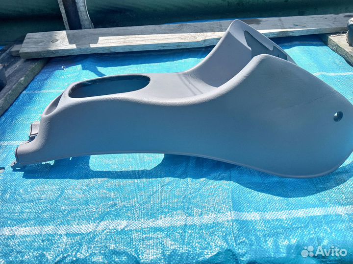 Консоль центральная (тоннель) Hyundai Accent 2