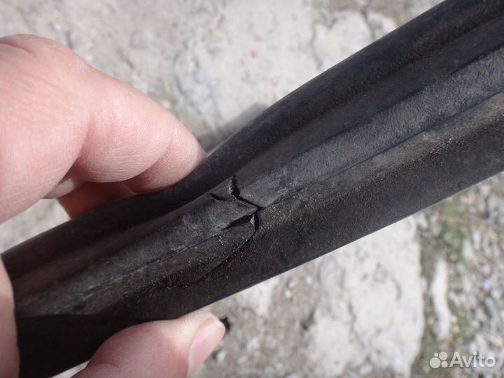 Логан уплотнитель капота Logan 06-14, 14-нв