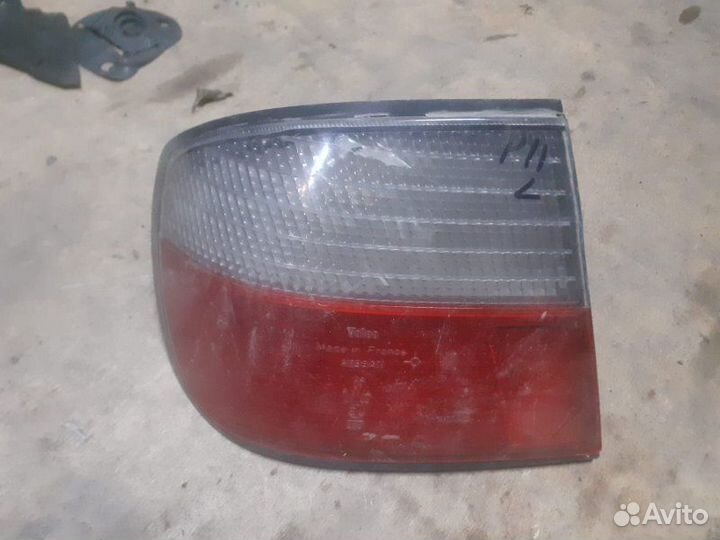 Стоп сигнал задний левый Nissan Primera 1997