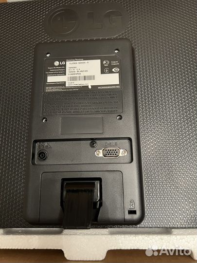 Монитор для компьютера LG 19EN33S