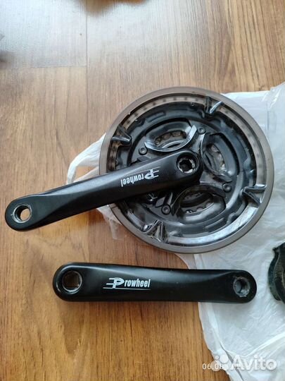 Шатуны и другие детали для велосипеда