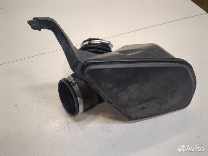 Резонатор воздушного фильтра BMW 5 G30 2016, 2018