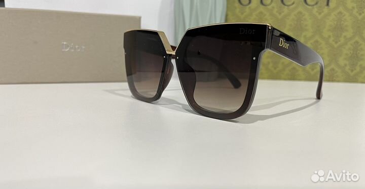 Солнцезащитные очки женские Dior коричневые