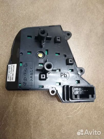 Продам правый блок кнопок руля на Солярис 2 2020г