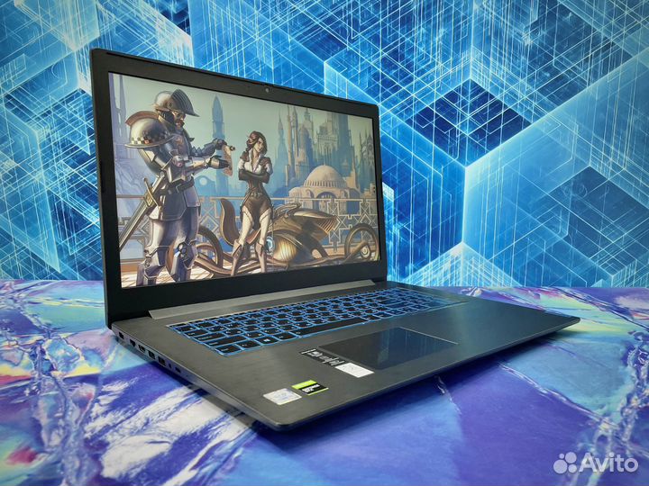 Lenovo IdeaPad Gaming 17.3 / GTX 1650 / Core i5