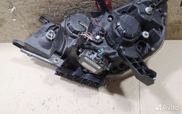 Фары xenon nissan wingroad y12