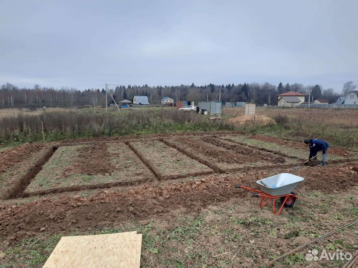 Бригада строителей