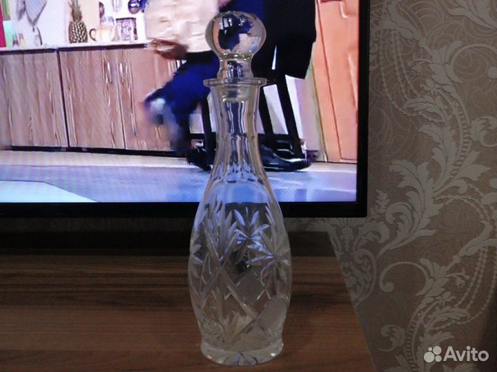 Графин хрустальный