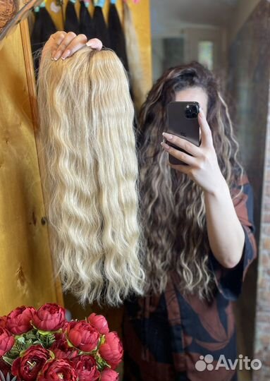 Волосы волнистые блонд 70 см